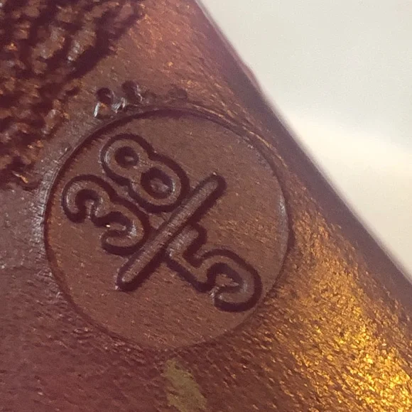 Chanel ankle rain boots kids size 5; waterproof, skid resistant, bleach droplets - Picture 7 of 12